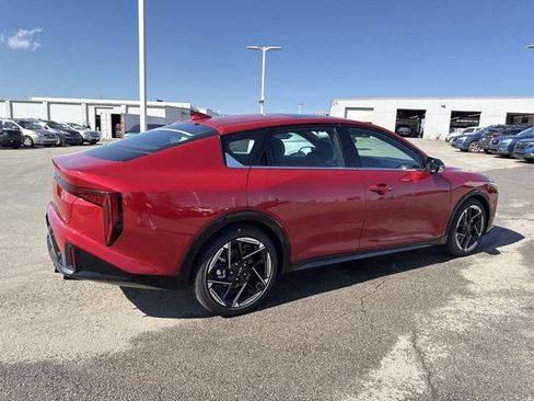New 2026 Kia K4 GT-Line image 2