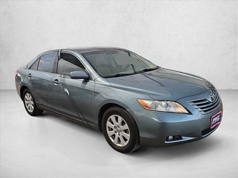 Used 2009 Toyota Camry XLE FWD image 7
