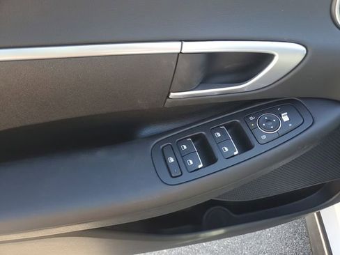New 2026 Hyundai Sonata SE FWD image 18
