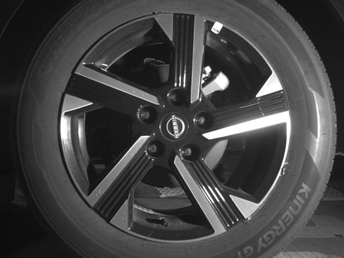 Used 2025 Nissan Sentra SV image 14