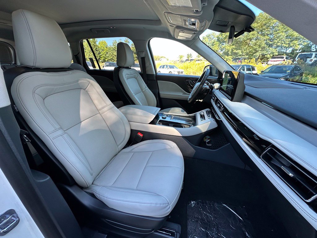 New 2027 Lincoln Aviator Reserve AWD/4WD image 23