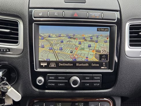 Used 2016 Volkswagen Touareg VR6 AWD/4WD image 15