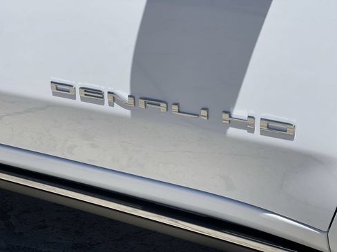 New 2026 GMC Sierra 2500 Denali w/ Denali Reserve Package AWD/4WD image 33