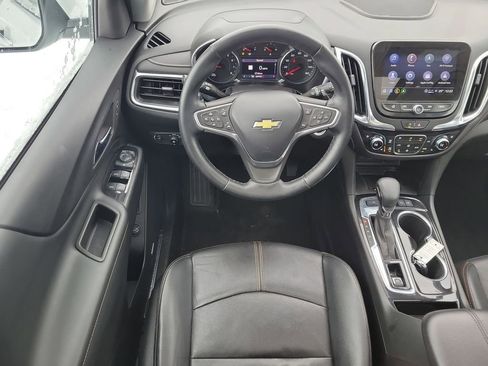 Used 2023 Chevrolet Equinox Premier image 12