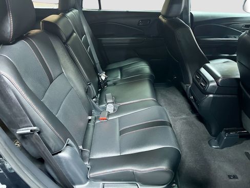 Used 2025 Honda Passport TrailSport image 28