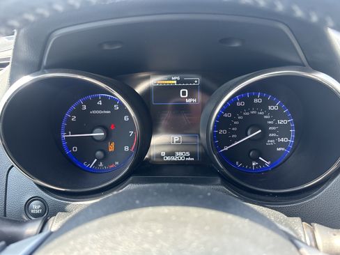 Used 2019 Subaru Outback 2.5i Premium AWD/4WD image 3