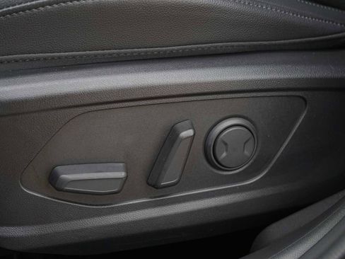 Used 2025 Hyundai Tucson SEL FWD image 12