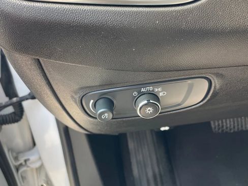 Used 2022 Chevrolet Equinox LT AWD/4WD image 22