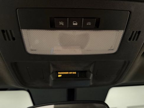 Used 2010 Chevrolet Camaro LS image 16