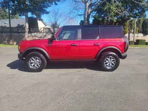 Certified 2025 Ford Bronco Badlands AWD/4WD image 2