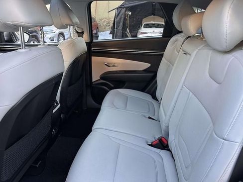 Used 2023 Hyundai Tucson SEL w/ Convenience Package image 18