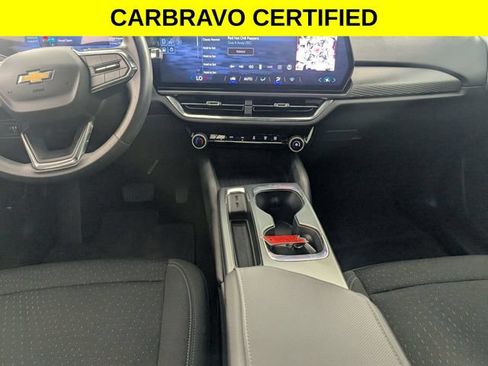 Certified 2025 Chevrolet Equinox EV LT FWD image 22
