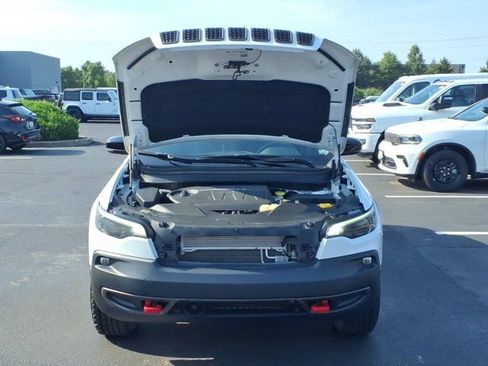 Used 2022 Jeep Cherokee Trailhawk AWD/4WD image 32