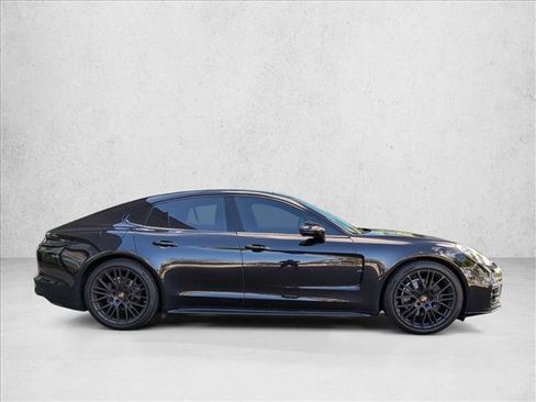 Used 2023 Porsche Panamera image 4