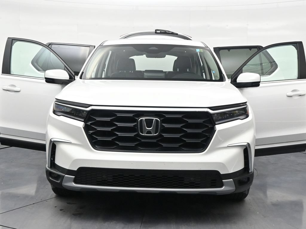 Used 2025 Honda Pilot EX-L image 33