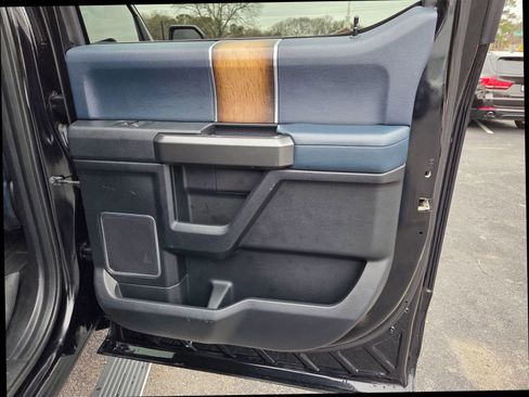 Used 2018 Ford F150 Limited w/ Trailer Tow Package image 33