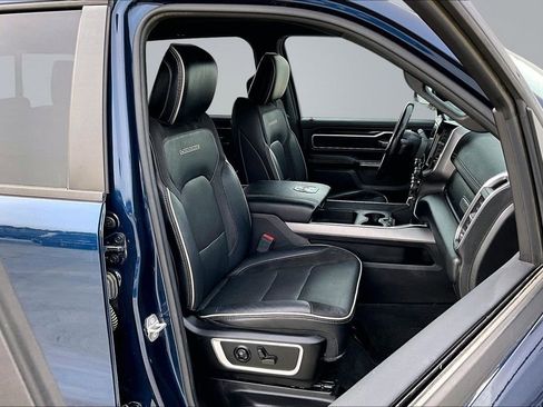 Used 2021 RAM 1500 Laramie w/ Sport Appearance Package image 16