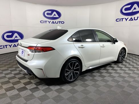 Used 2020 Toyota Corolla SE image 3