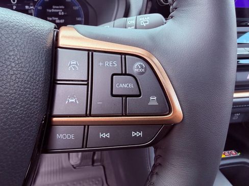 Used 2026 Toyota Grand Highlander AWD Hybrid image 30