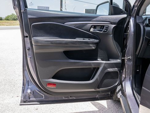 Used 2021 Honda Pilot Special Edition image 10