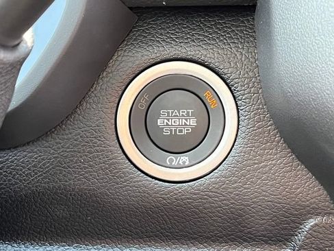 Certified 2026 RAM 2500 Laramie AWD/4WD image 19