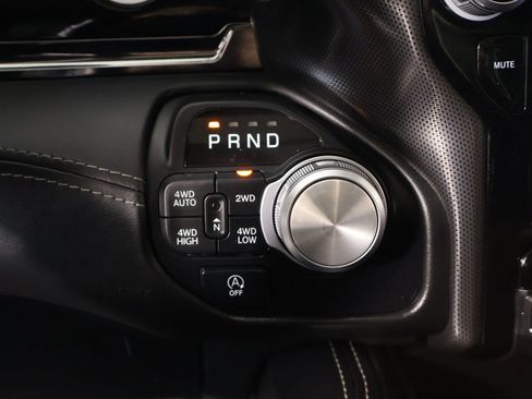 Used 2025 RAM 1500 Limited image 9