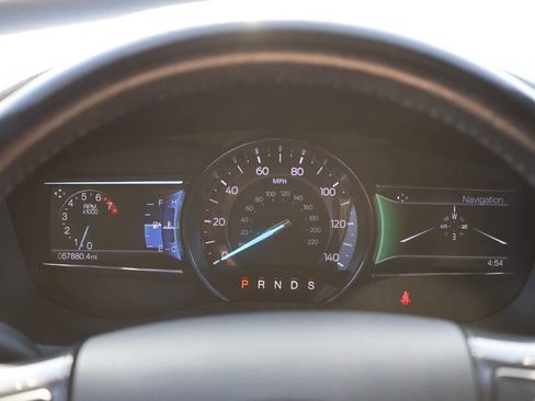 Used 2019 Ford Explorer XLT w/ Equipment Group 202A AWD/4WD image 18