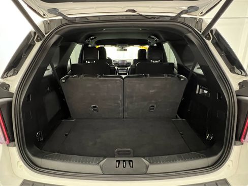 Used 2021 Ford Explorer ST w/ Equipment Group 401A image 16