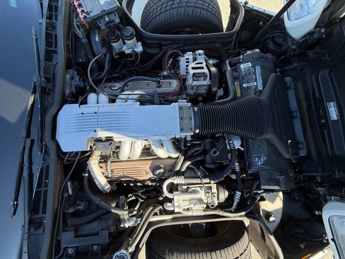 Used 1990 Chevrolet Corvette Convertible image 11