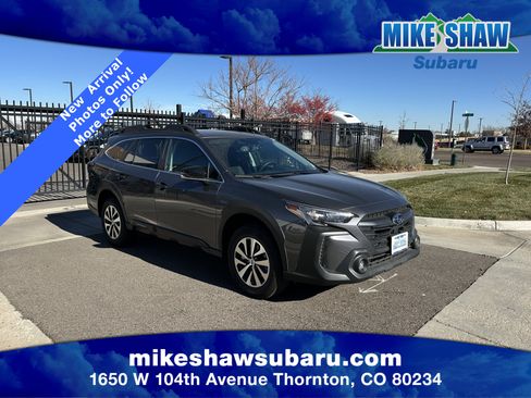 Certified 2025 Subaru Outback Premium w/ Popular Package #1A image 3