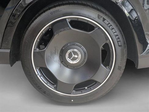 New 2026 Mercedes-Benz GLS 63 AMG 4MATIC image 9