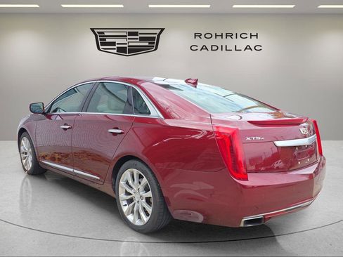 Used 2016 Cadillac XTS Luxury w/ Driver Awareness Package image 2