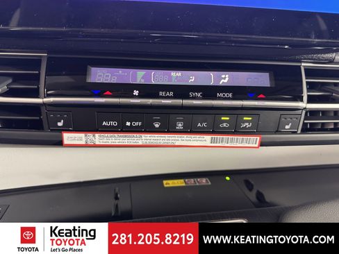 New 2026 Toyota Sienna XLE image 3