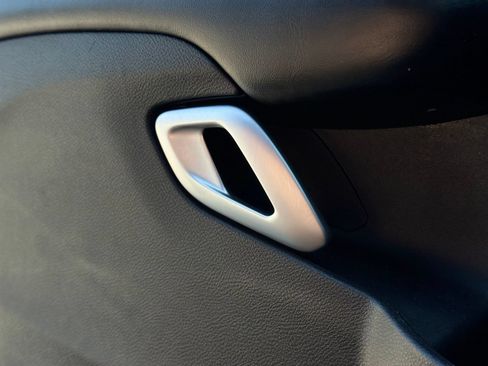 Used 2016 Dodge Challenger R/T RWD image 14