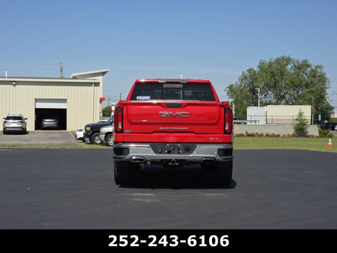 Used 2021 GMC Sierra 1500 SLT w/ SLT Premium Plus Package AWD/4WD image 6