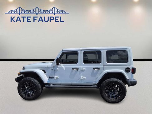 Used 2020 Jeep Wrangler Unlimited Sahara AWD/4WD image 4