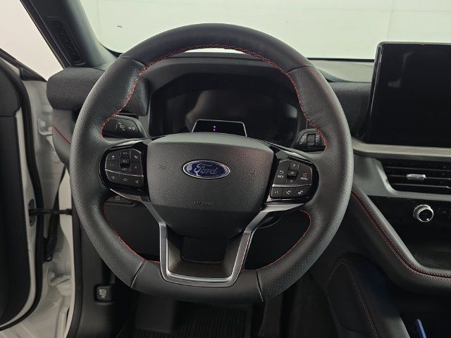 Used 2026 Ford Explorer ST-Line w/ ST-Line Street Pack AWD/4WD image 13