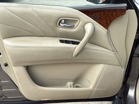 Used 2015 INFINITI QX80 2WD w/ Deluxe Technology Package image 5