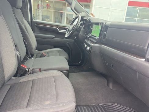 Used 2022 GMC Sierra 1500 Elevation image 23