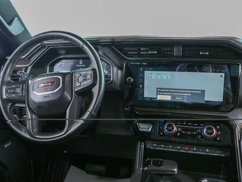Used 2024 GMC Sierra 1500 AT4 w/ Technology Package AWD/4WD image 18