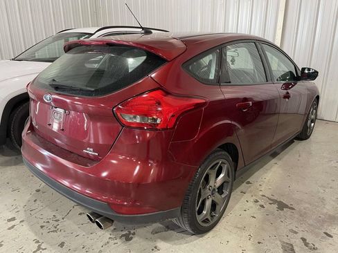 Used 2015 Ford Focus SE w/ Equipment Group 201A FWD image 5