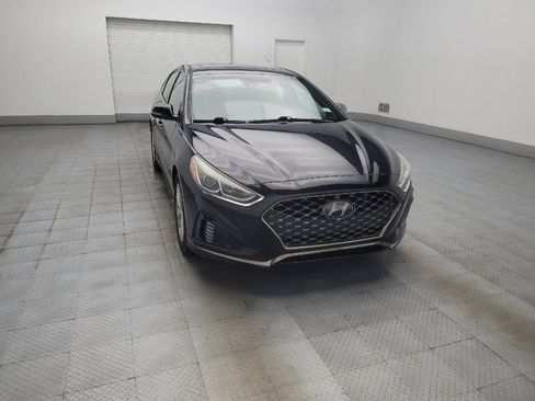 Used 2018 Hyundai Sonata Sport w/ Tech Package 05 FWD image 13