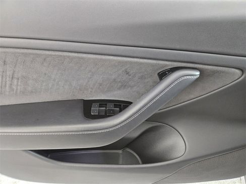 Used 2018 Tesla Model 3 Long Range image 24