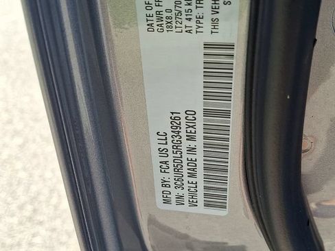 Used 2024 RAM 2500 Big Horn AWD/4WD image 27