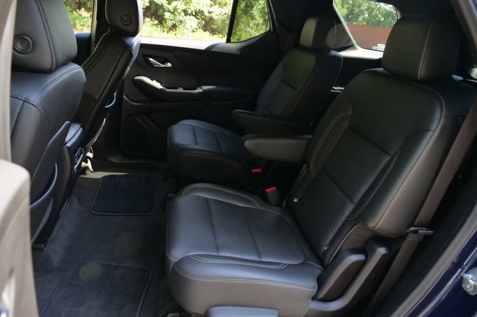 Used 2022 Chevrolet Traverse LT AWD/4WD image 24