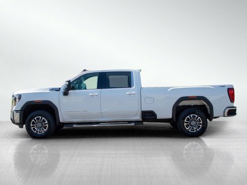Used 2024 GMC Sierra 3500 SLE AWD/4WD image 2