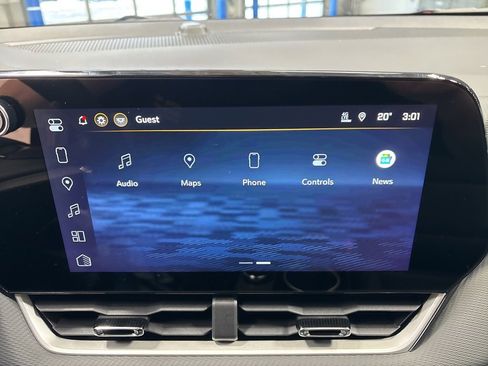 New 2026 Chevrolet Equinox LT w/ Convenience Package II image 17