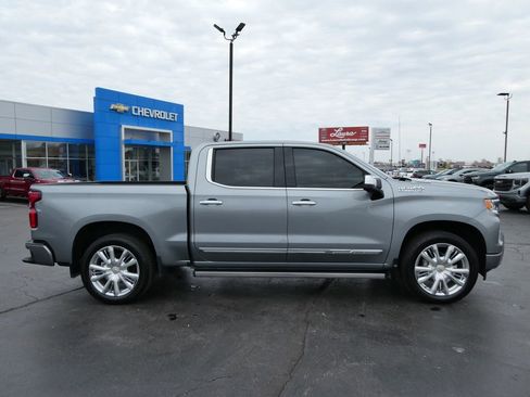 Certified 2024 Chevrolet Silverado 1500 High Country AWD/4WD image 5
