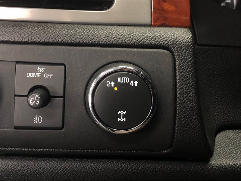 Used 2010 GMC Yukon SLT AWD/4WD image 25