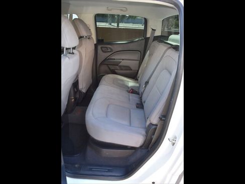 Used 2020 Chevrolet Colorado W/T w/ WT Convenience Package AWD/4WD image 19